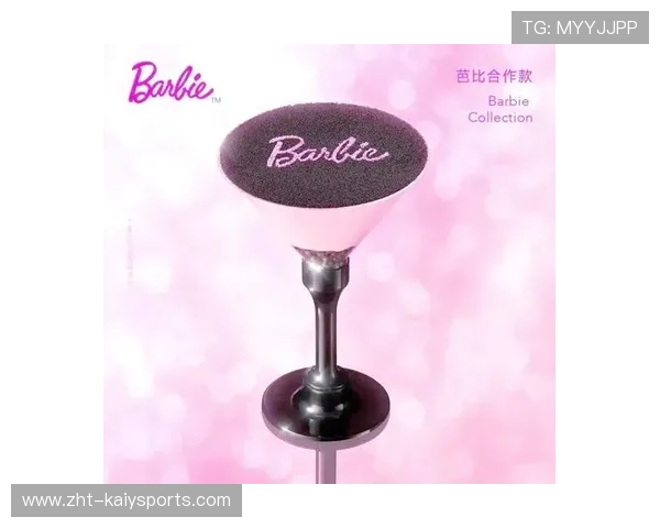 营销创新：俱乐部联名合作款周边走俏粉丝市场，俱乐部周边产品